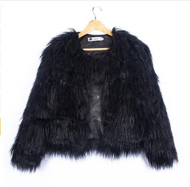 Women's Faux Fur Jacket Soft Voluminous Cut Elegant Design