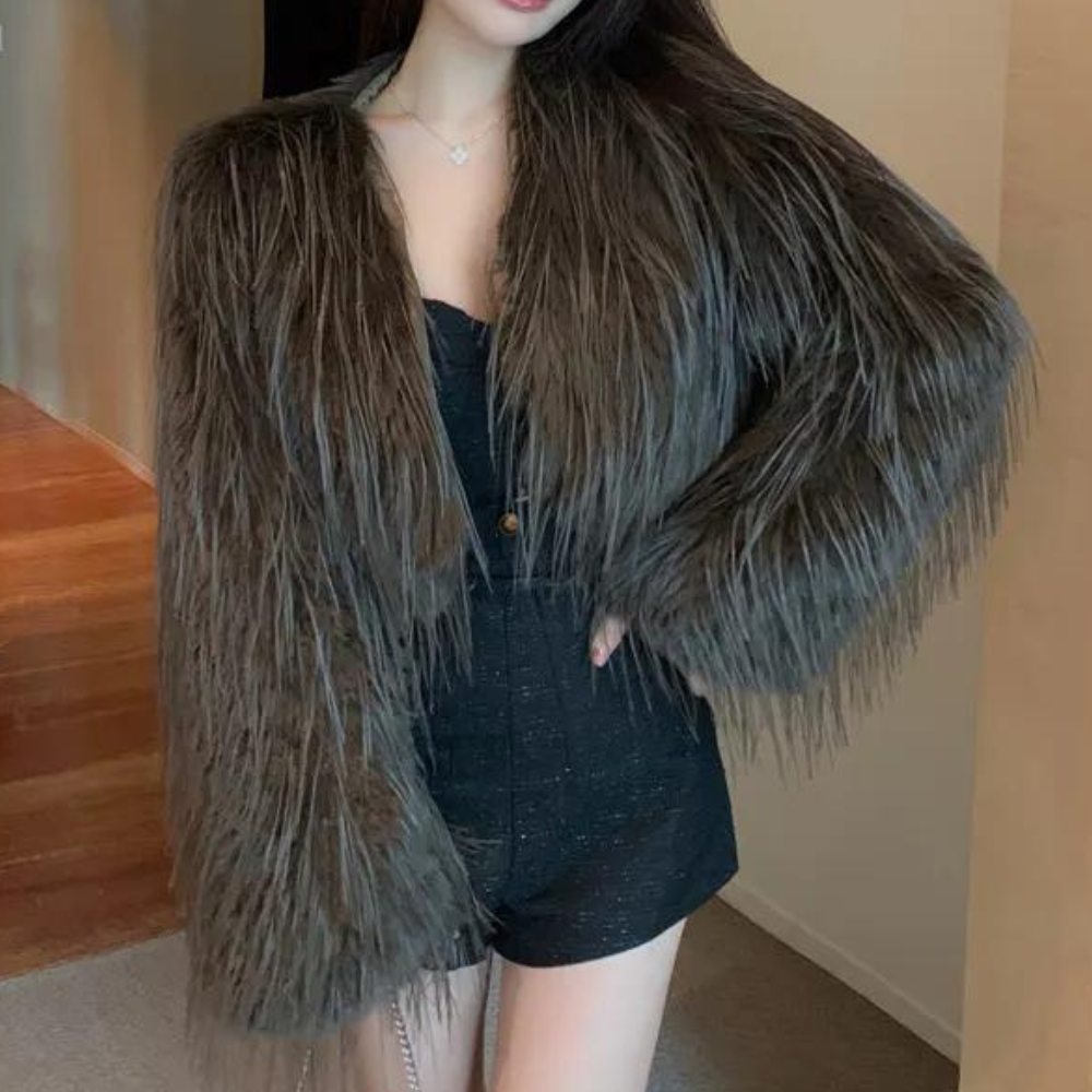 Fashionable Women's Short Jacket Autumn Trend