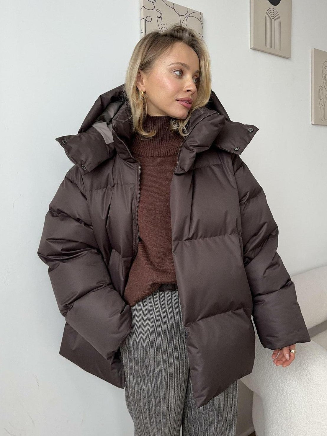 Short winter jacket with a hood and soft lining