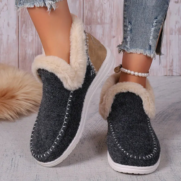 Elegant Women's Apparel Comfortable Chic