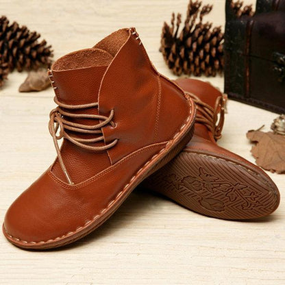 Women's Leather Boots Elegant Design