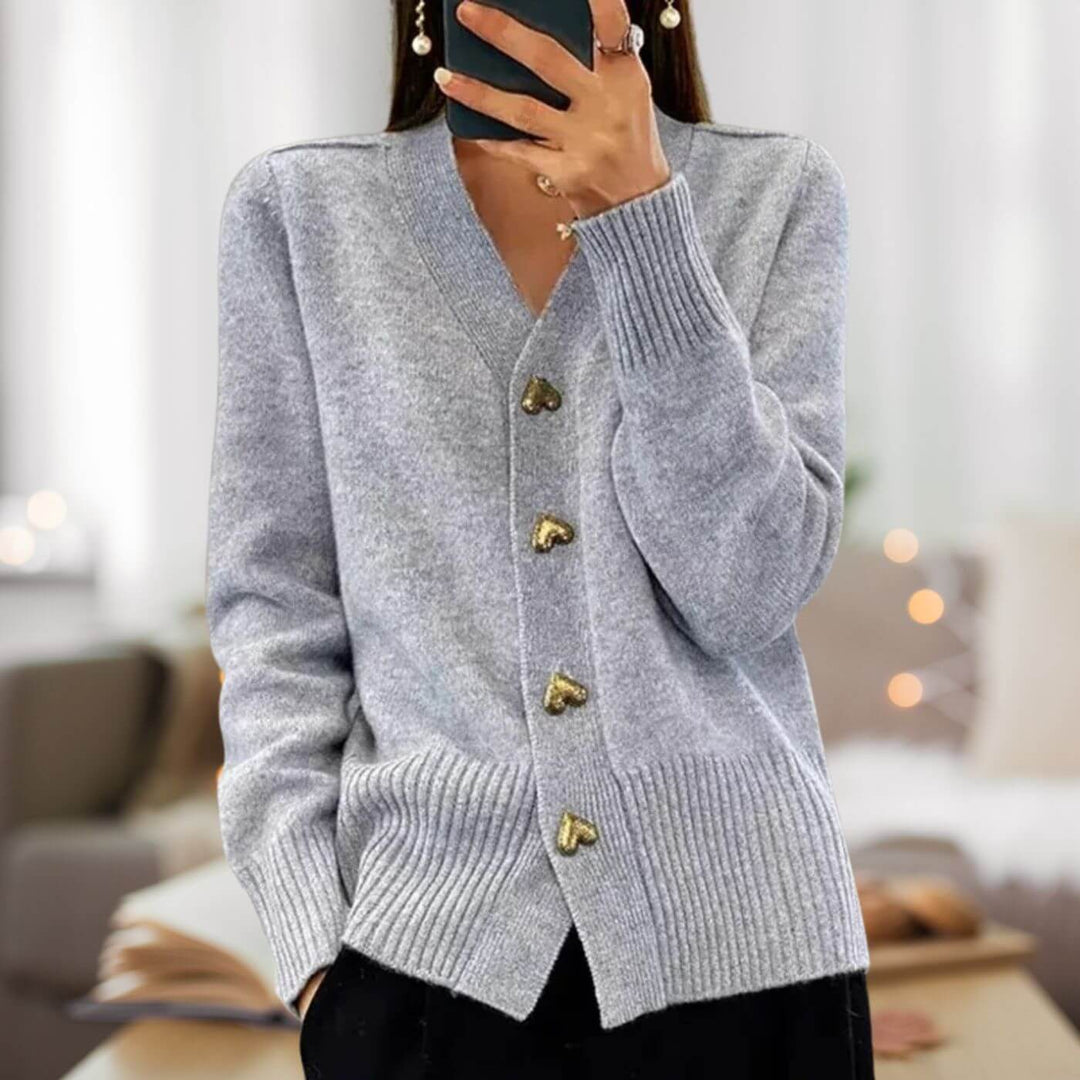 Stylischer Cardigan mit Herzknöpfen Damen