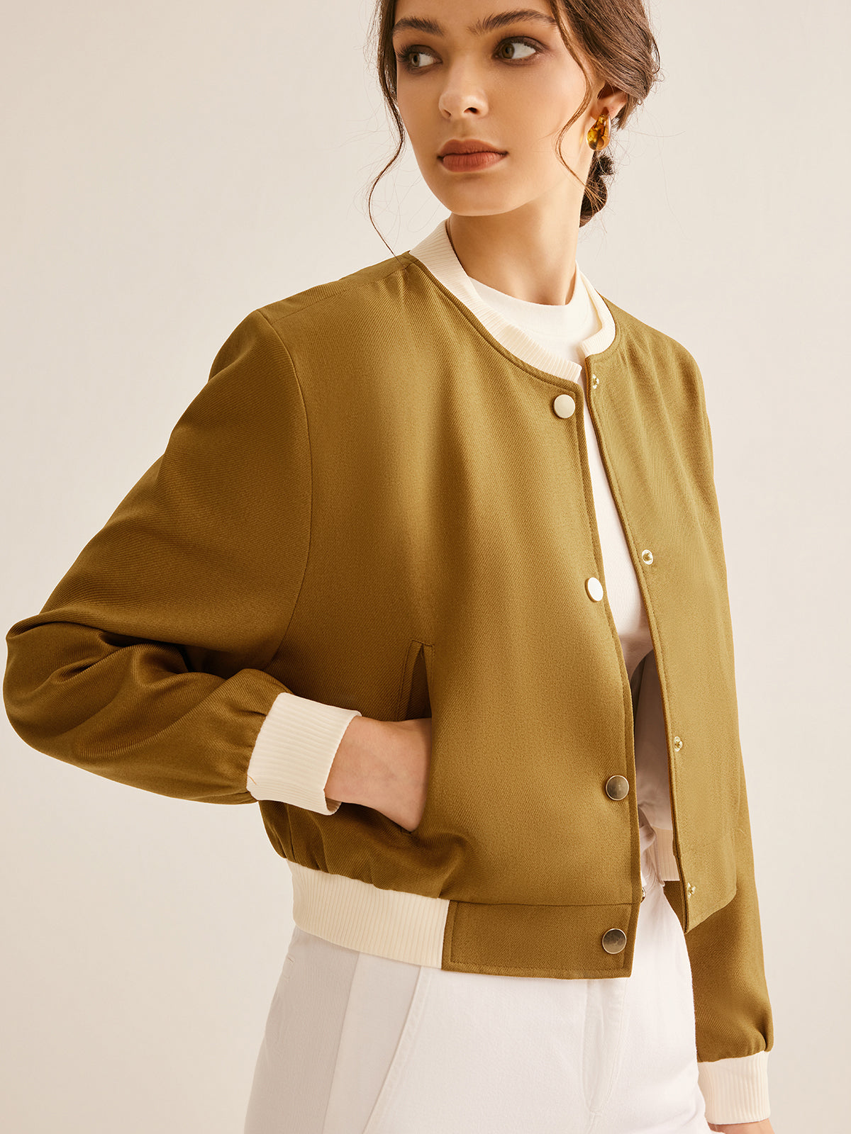 Stylish Button-Up Cardigan Crew Neck Contrast