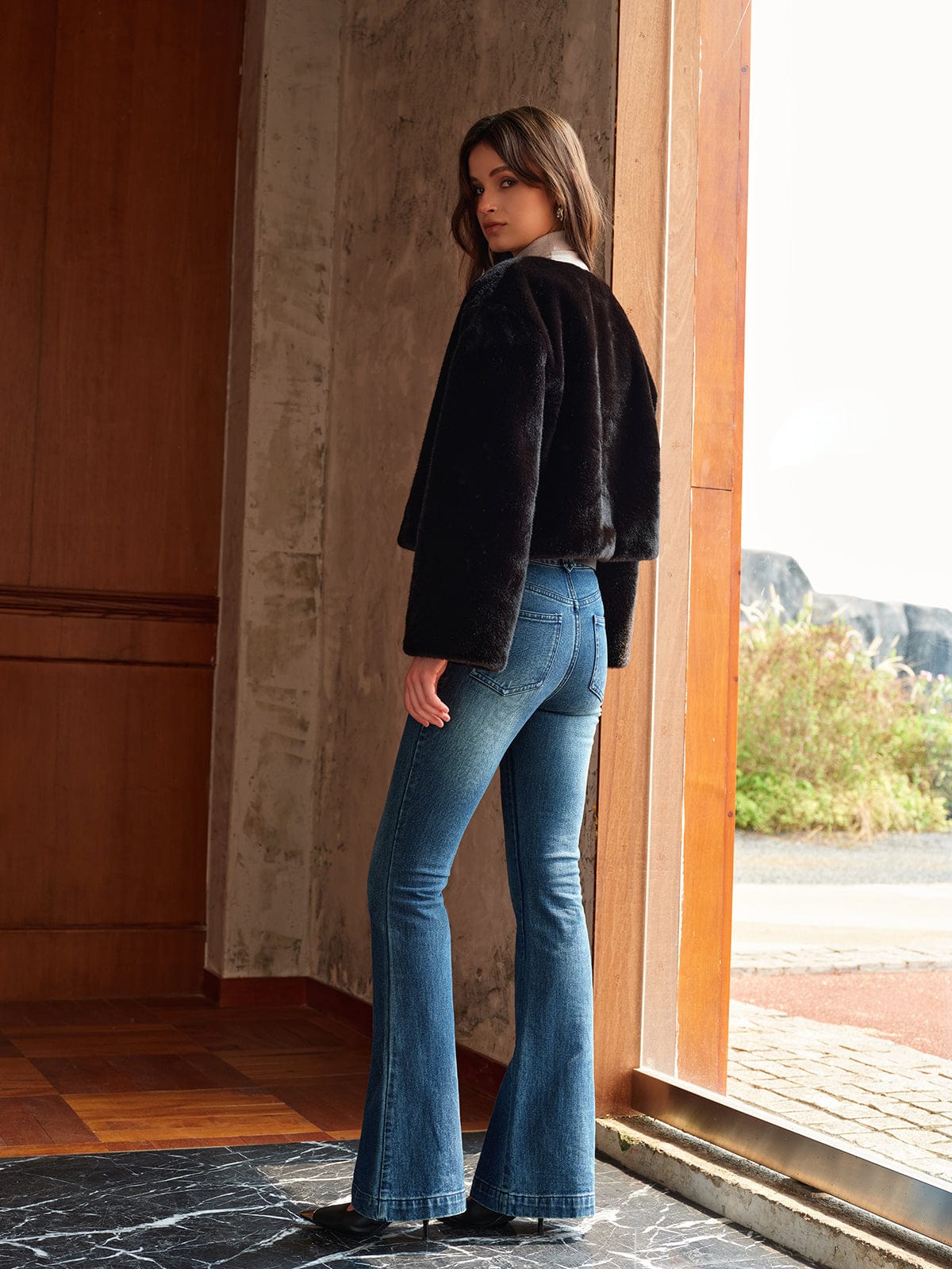 Kurze Schwarze Kunstfell Jacke Trendy Damen - IdealeKleiden