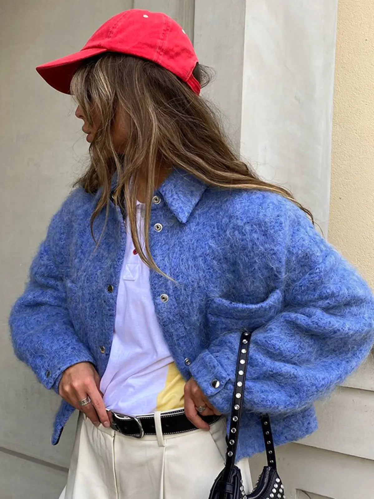 Stylish women's jacket with button closure, elegant