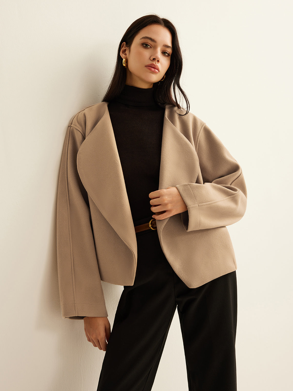 Elegant Women's Jacket Lapel Style