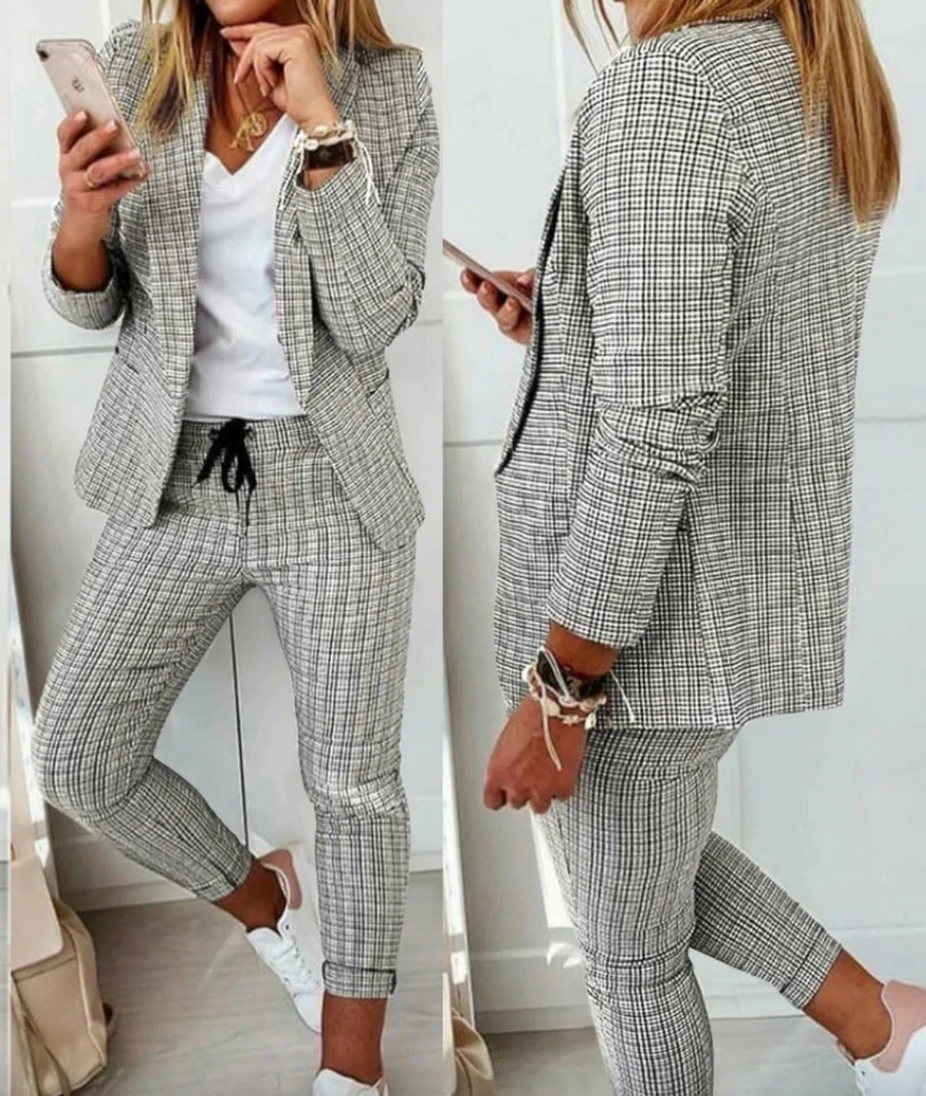 Monica - Stylish Business Suit for Women