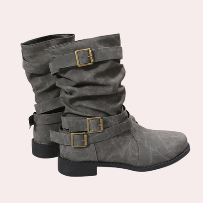 Elegant women's boots with style