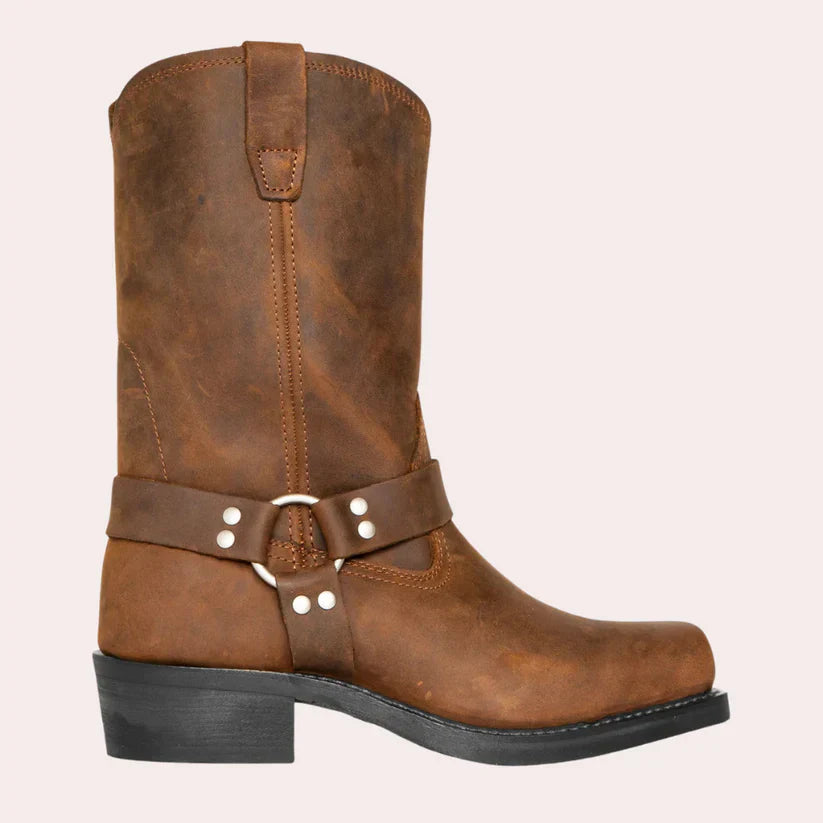 Elegant Leather Shoes Boots with Stud Design