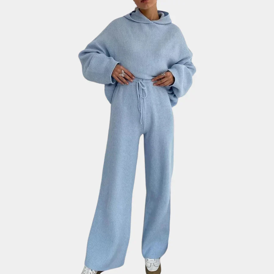 Elegant 2-Piece Women's Outfit Comfort Style