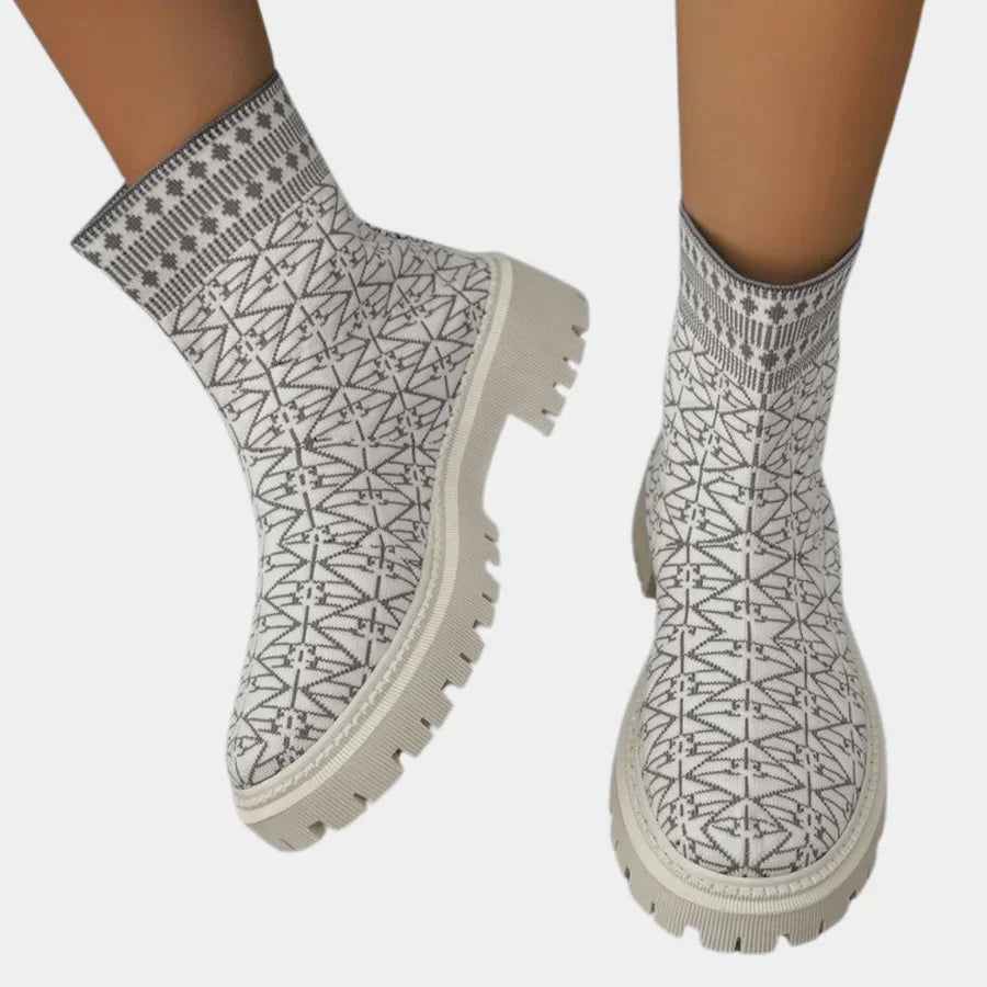 Modern Women's Boots Chic Style