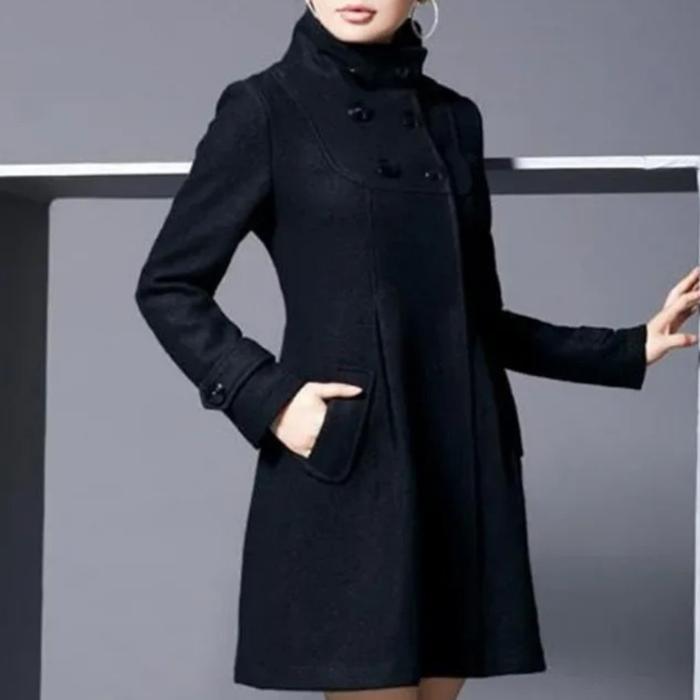 Elegant Women's Winter Jacket With Pockets