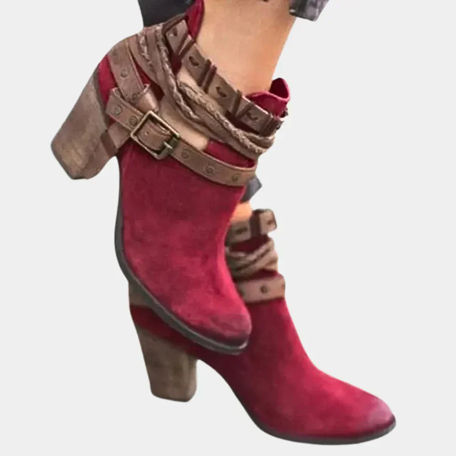 Fashionable Women's Boots Chic Design