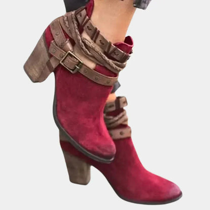 Fashionable Women's Boots Chic Design