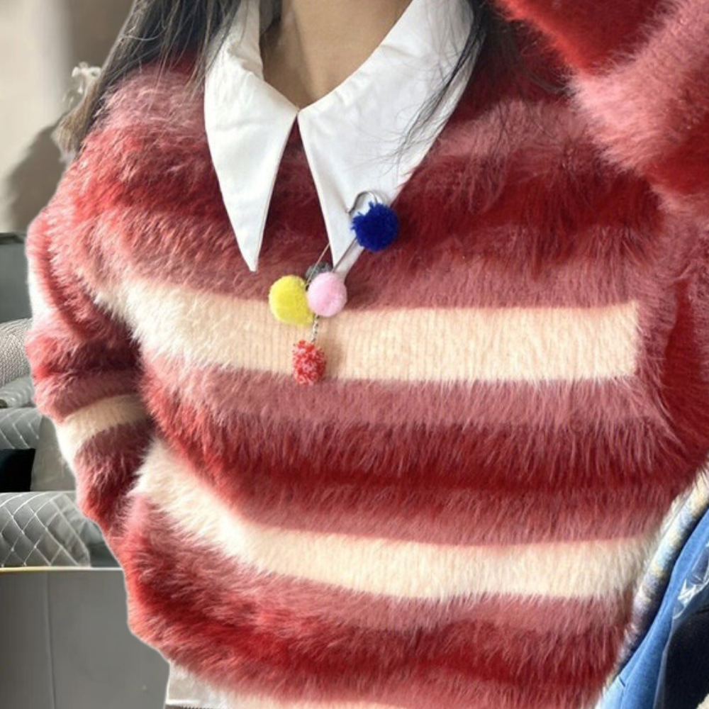 Fashionable Women's Sweater Oversized Style