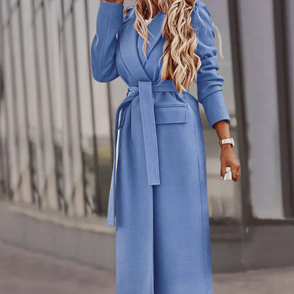 Elegant women's jacket with a fashionable belt