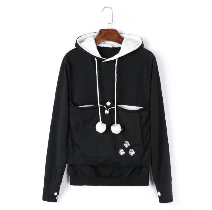 Practical women's hoodie with a kangaroo pocket