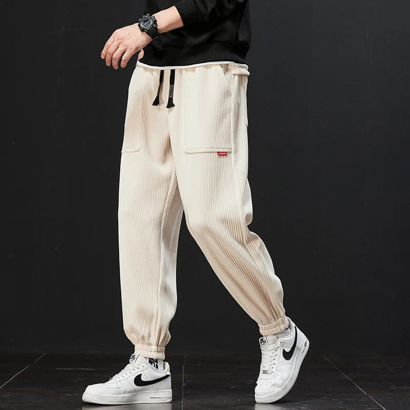Comfortable Sweatpants With Adjustable Waistband and Large Pockets