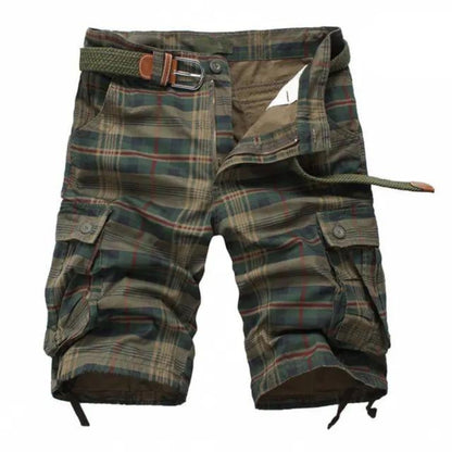 Comfortable men's shorts with belt and pockets