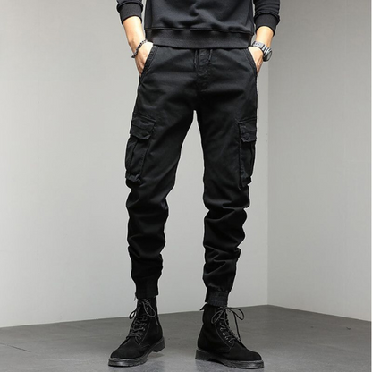 Practical cargo pants with many pockets
