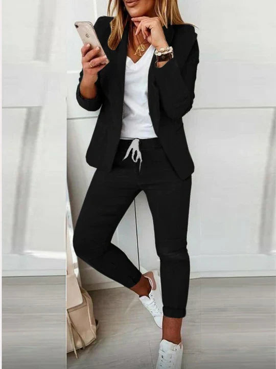 Stylish Women's Blazer Suit Set