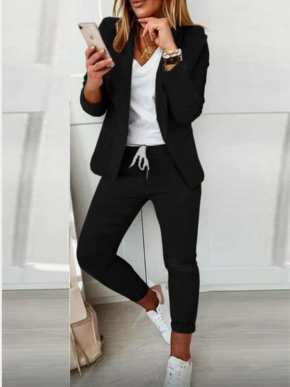Stylish Women's Blazer Suit Set