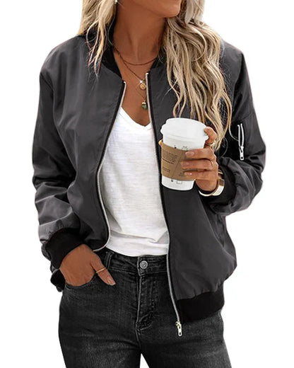 Elegant Men's Classic Bomber Jacket With Pockets