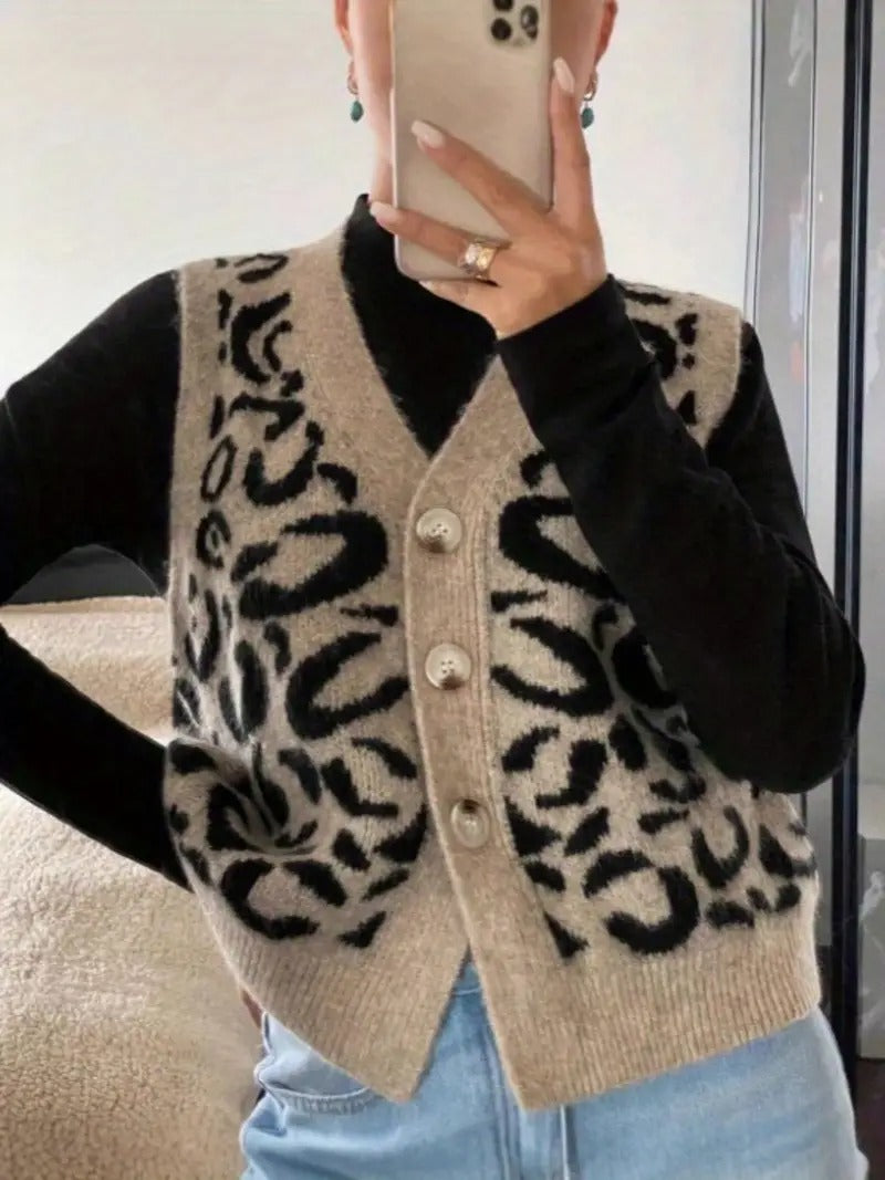 Women's Knitted Vest Leopard Print Button Closure