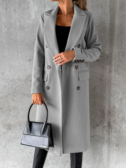 Elegant Women's Coat Modern and Comfortable