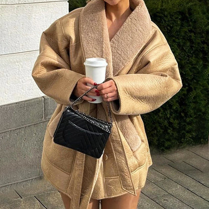Fashionable women's winter coat