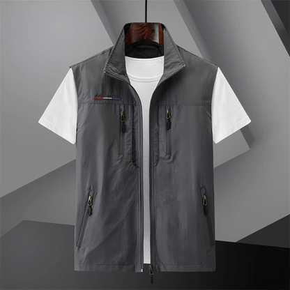 Lightweight Men's Sleeveless Outdoor Vest