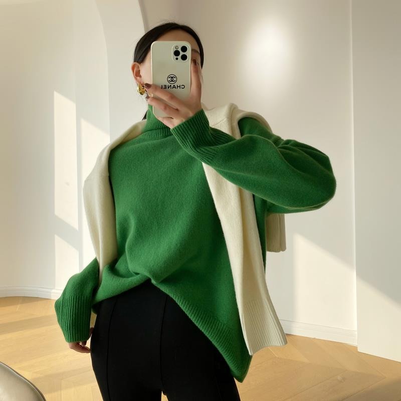 Soft Turtleneck Sweater Loose Fit Long Sleeves