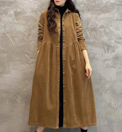 Practical Pocketed Coat With Buttons