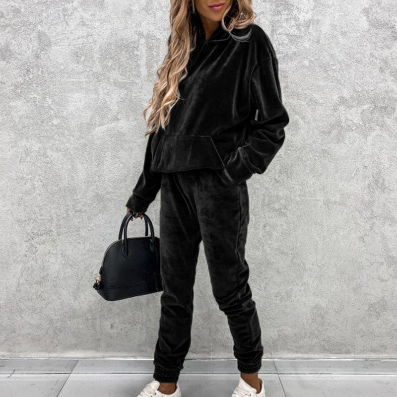 Women's Elegant Velvet Tracksuit