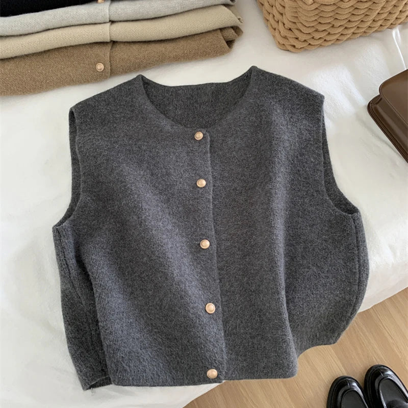 Women's Sleeveless Button-Down Vest