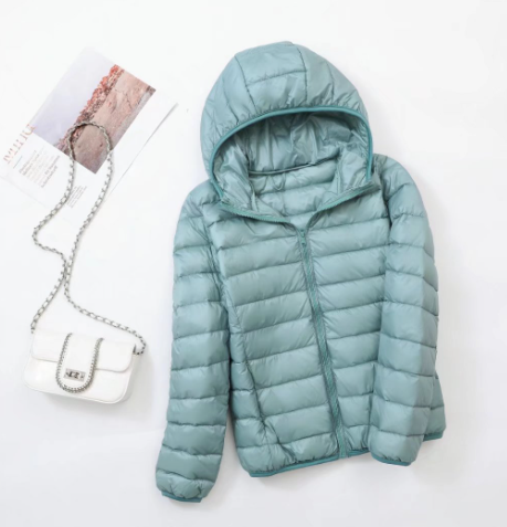 Lightweight outdoor jacket Hooded design Insulated