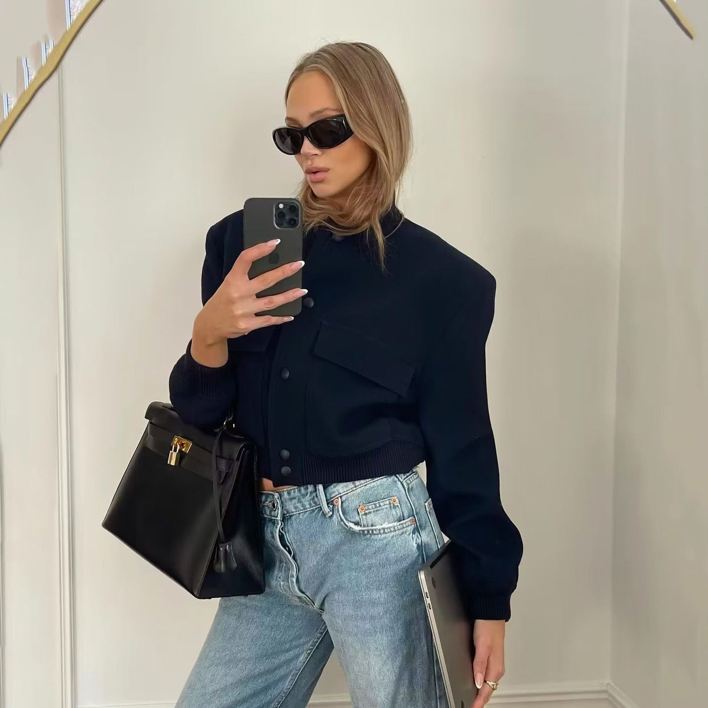 Fashionable bomber jacket casual style