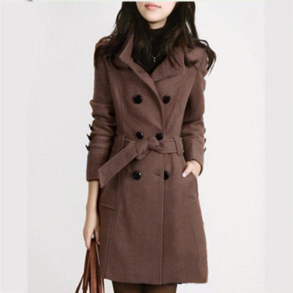 Elegant women's trench coat with belt and double buttons