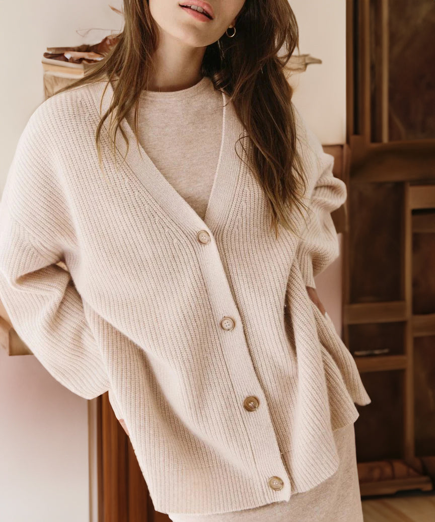 Stilvolle Damen Strickjacke