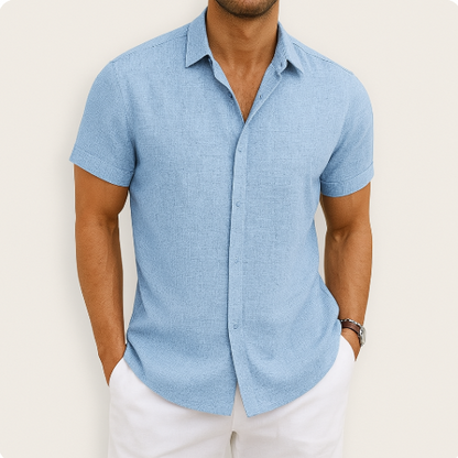 Men's lightweight collared shirt with buttons