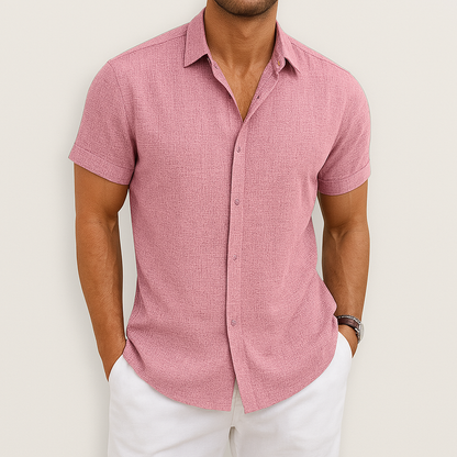 Men's lightweight collared shirt with buttons