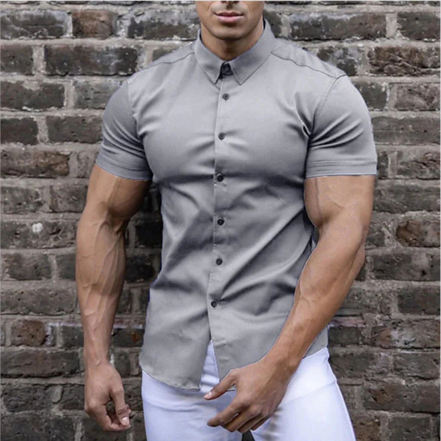 Classic men's short-sleeved collared shirt