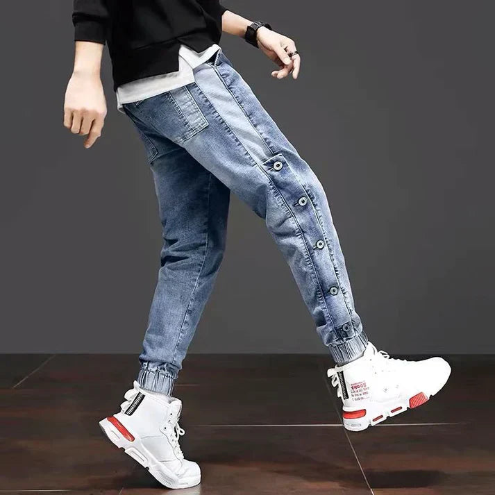 Fashionable men's jeans