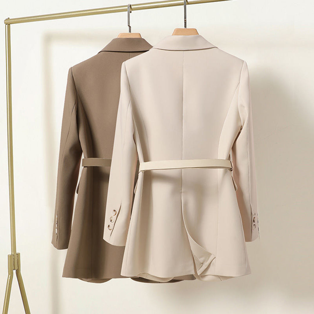 Eleganter Damenblazer mit Gürtel und Seitentaschen - IdealeKleiden