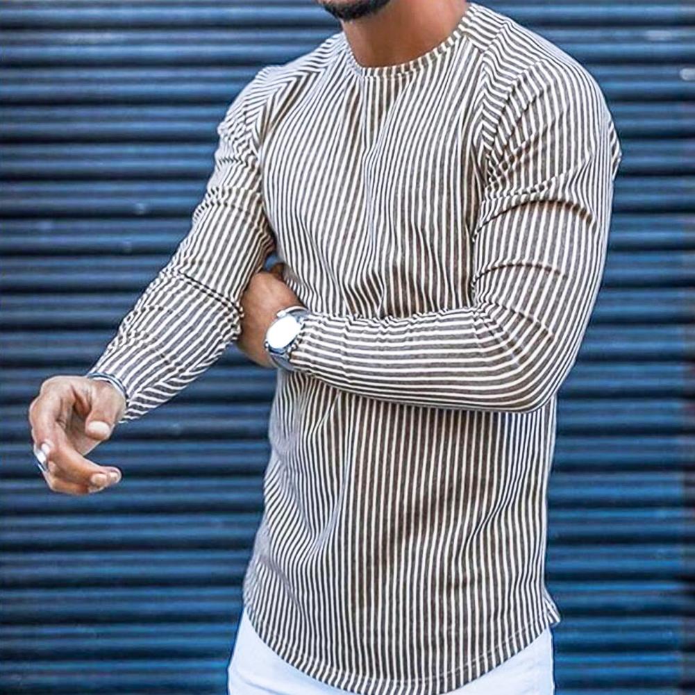 Men's Long-Sleeved Round Neck Sweater
