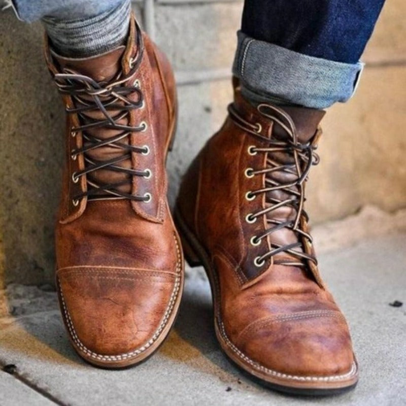 Braune Lederstiefel für Herren Schnürsenkel - IdealeKleiden