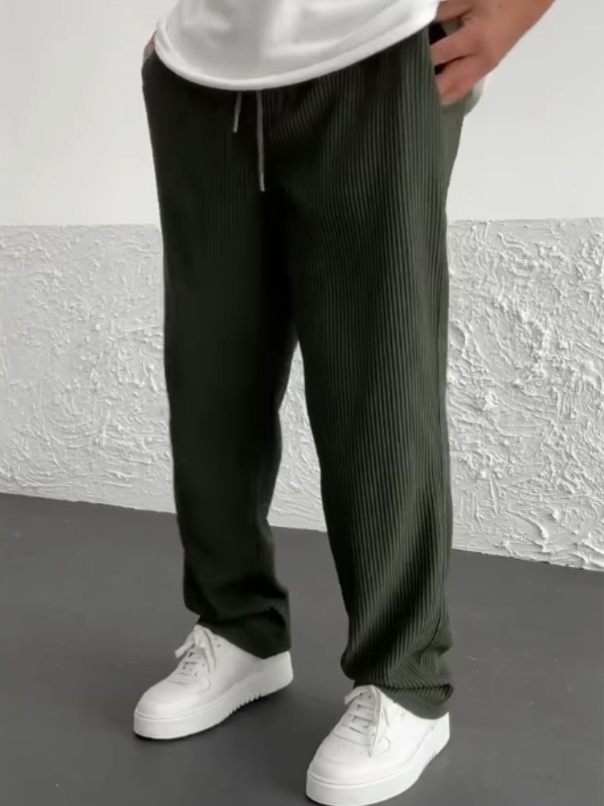 Comfortable Men's Relaxed Fit Trousers
