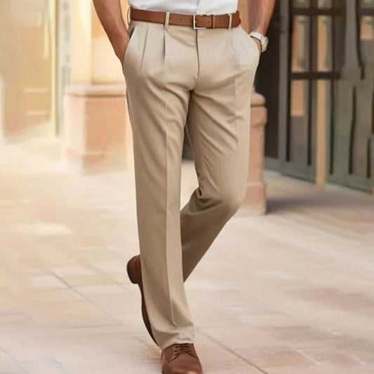 Bequeme Herrenhosen Slim Fit Stil - IdealeKleiden