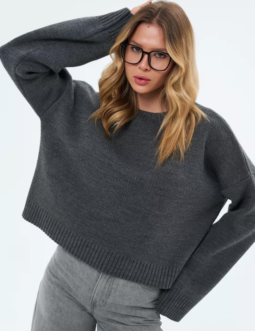 Women's Oversized Sweater Generous and Comfortable