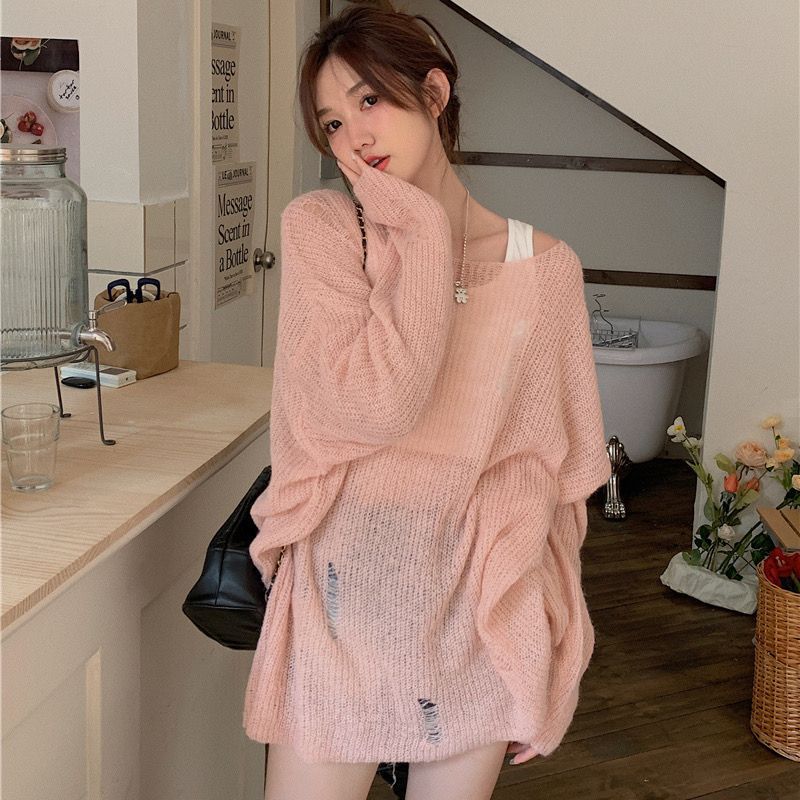 Women's Oversized T-Shirt Casual Ripped Detail Style